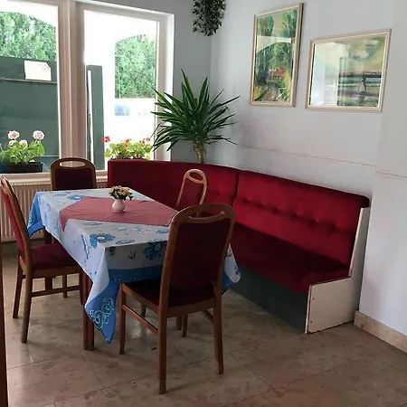 Tahiti Vendegpark Gæstehus Tahitófalu