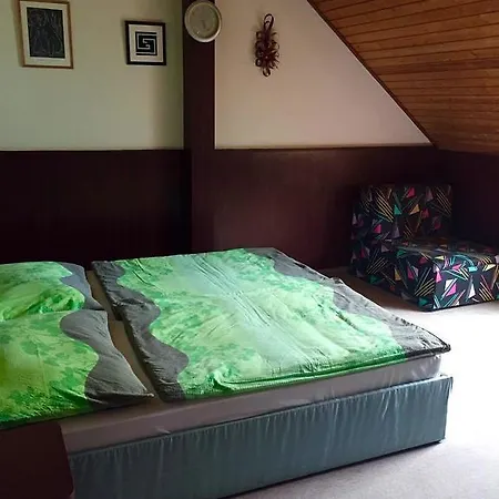 Tahiti Vendegpark 3*
