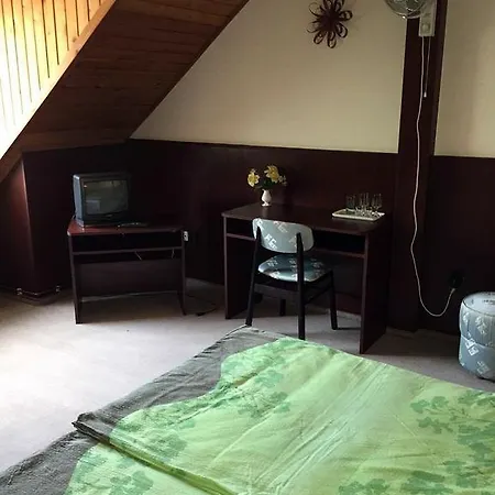 Tahiti Vendegpark Gæstehus 3*